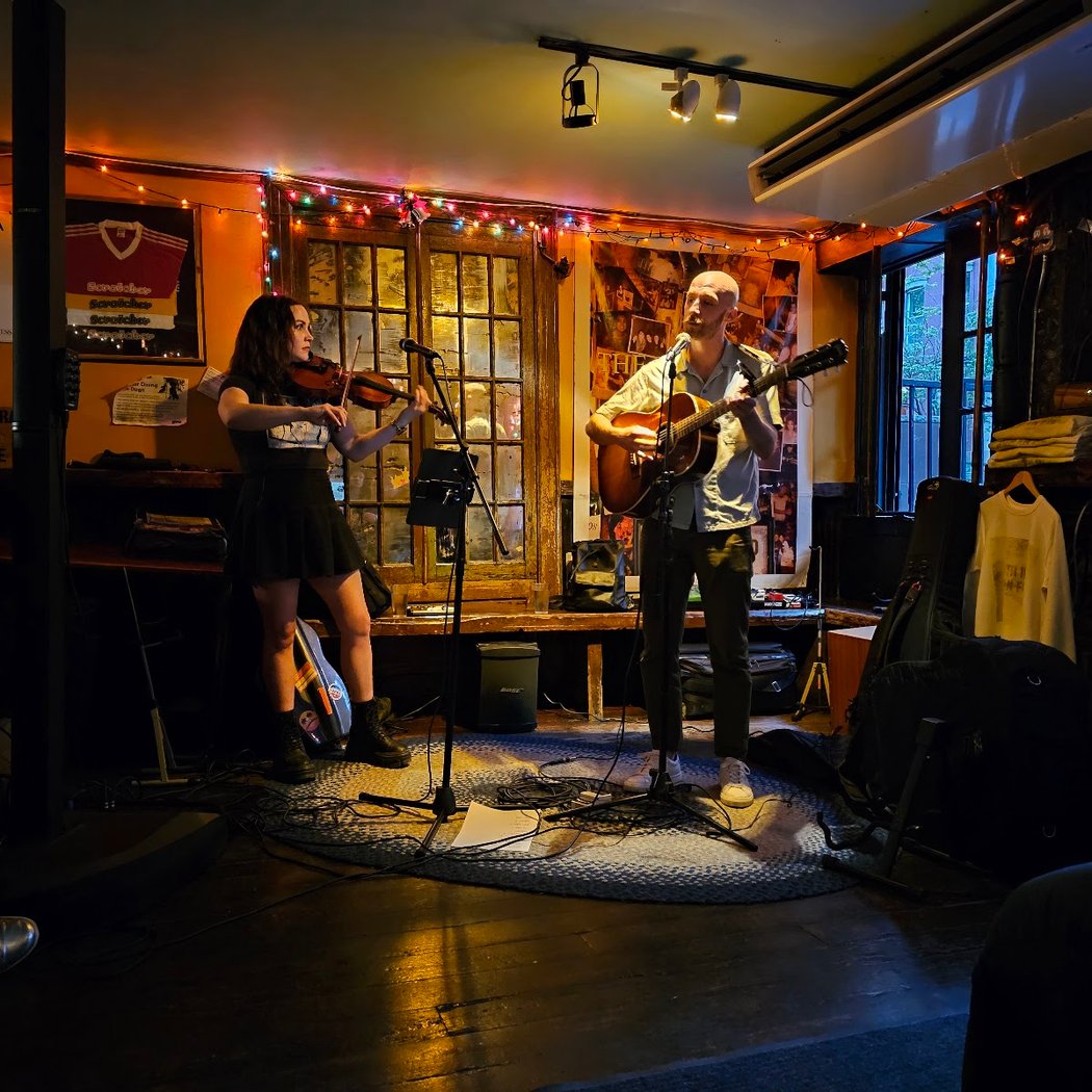 Jenna Nicholls at The Scratcher Sessions 1